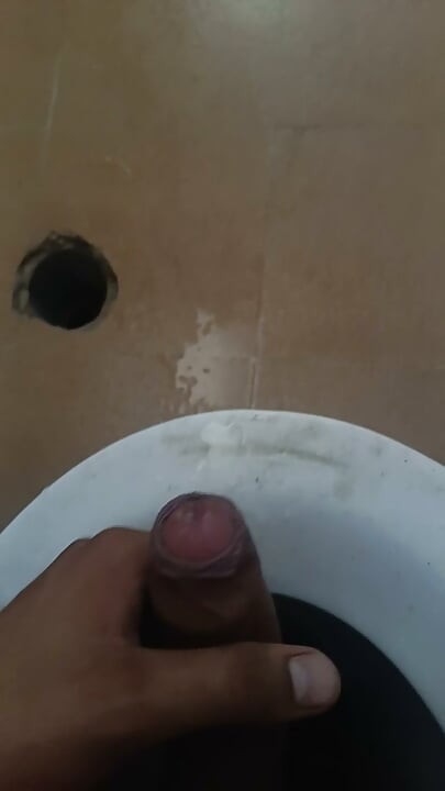 bhabhi bathroom in  alone stisot otx