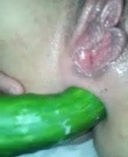 le gusta su pepino en el culo