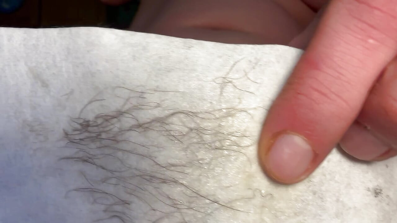Waxing my pussy and then get horny, squirt like fountain
