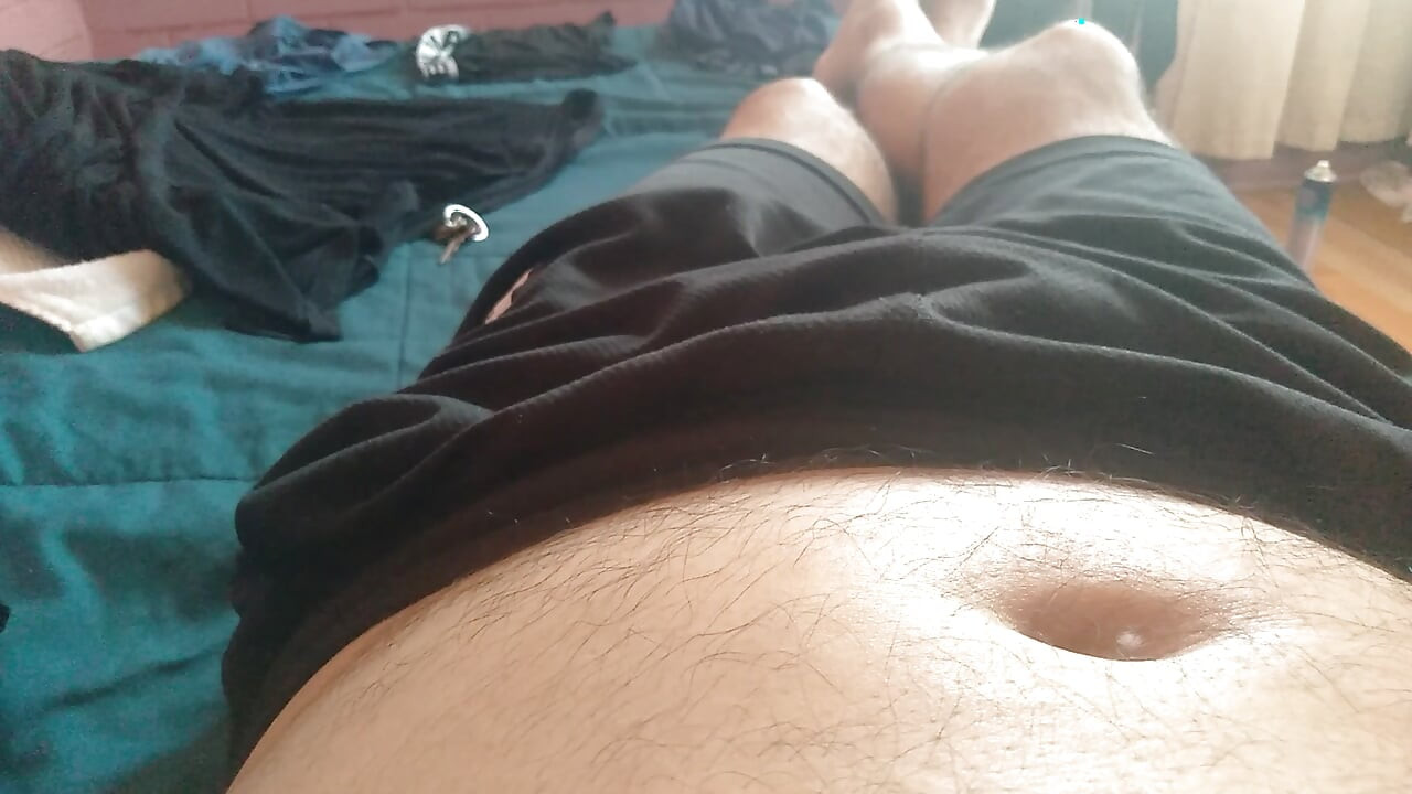 starker mann will privat eine massage für seinen monsterschwanz