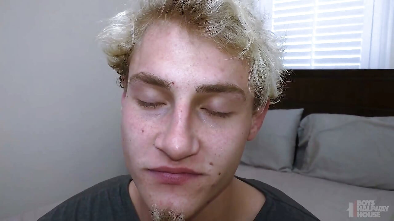 Gaping Cunt Filled to the Rim