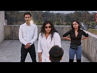 Web série indienne, scène sexy (kavitha radheshyam)