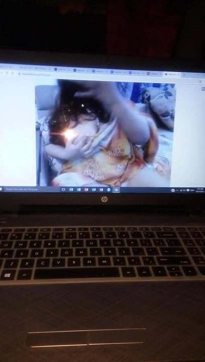 Desi bhabi masturbating