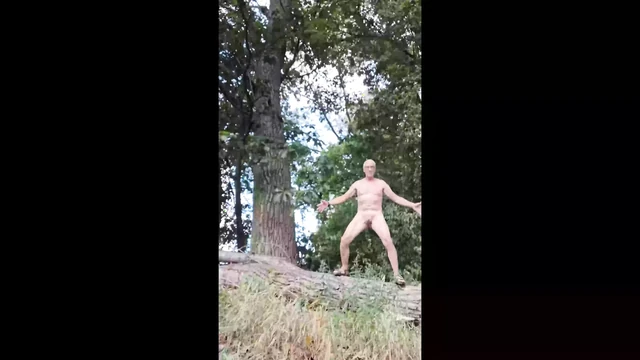 EXHIBITIONIST GRANDPA DADDY PUBLIC OUTDOOR NAKED CRUISING CUMSHOT