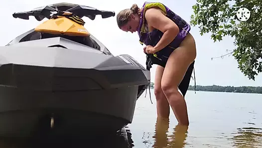 Jet skiing mom having sex in the river - ALMOST CAUGHT