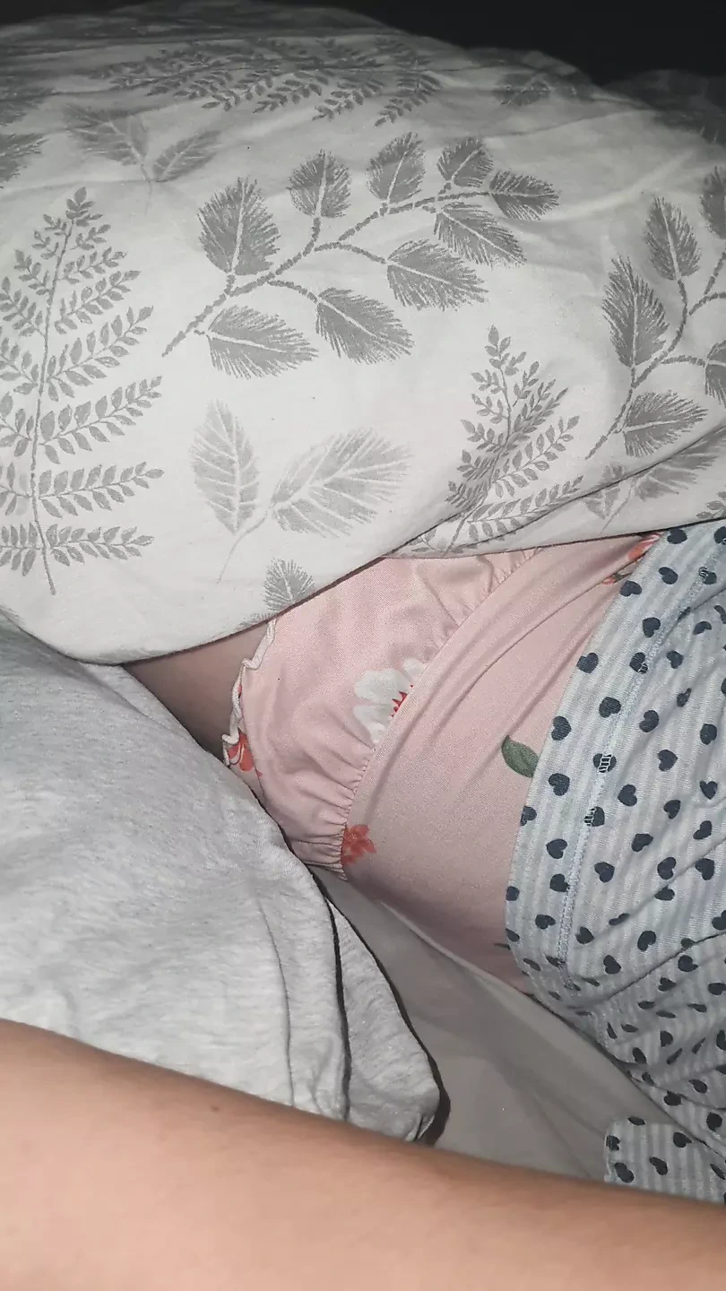 Step mom is going through the Lovense app and handjob step son