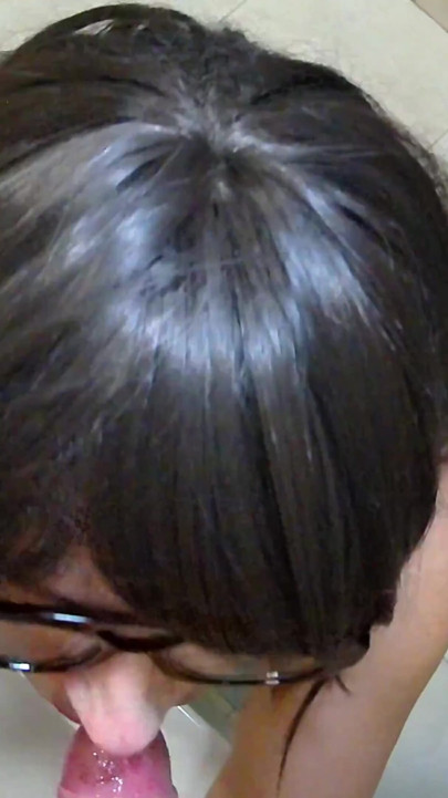 A sexy MILF washes her lovers' cocks. Double blowjob. Ep 30841 | Clip 2