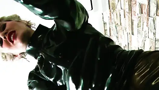 Kadın egemenliği terli lateks