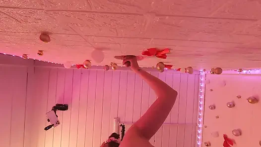 вытащить член на остановку. AllMyLinks миссVikki