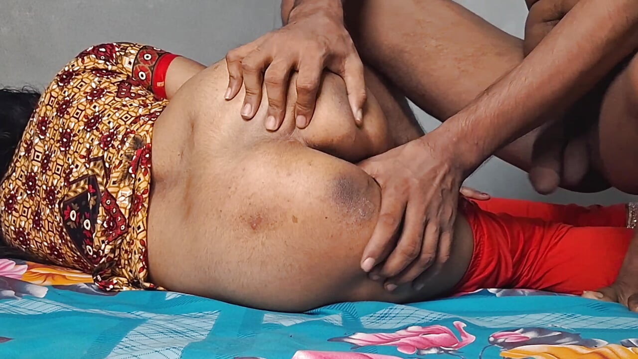 indian desi Stepbrother is giving high quality sex and licking to his stepsister with his big Cock. viral video
