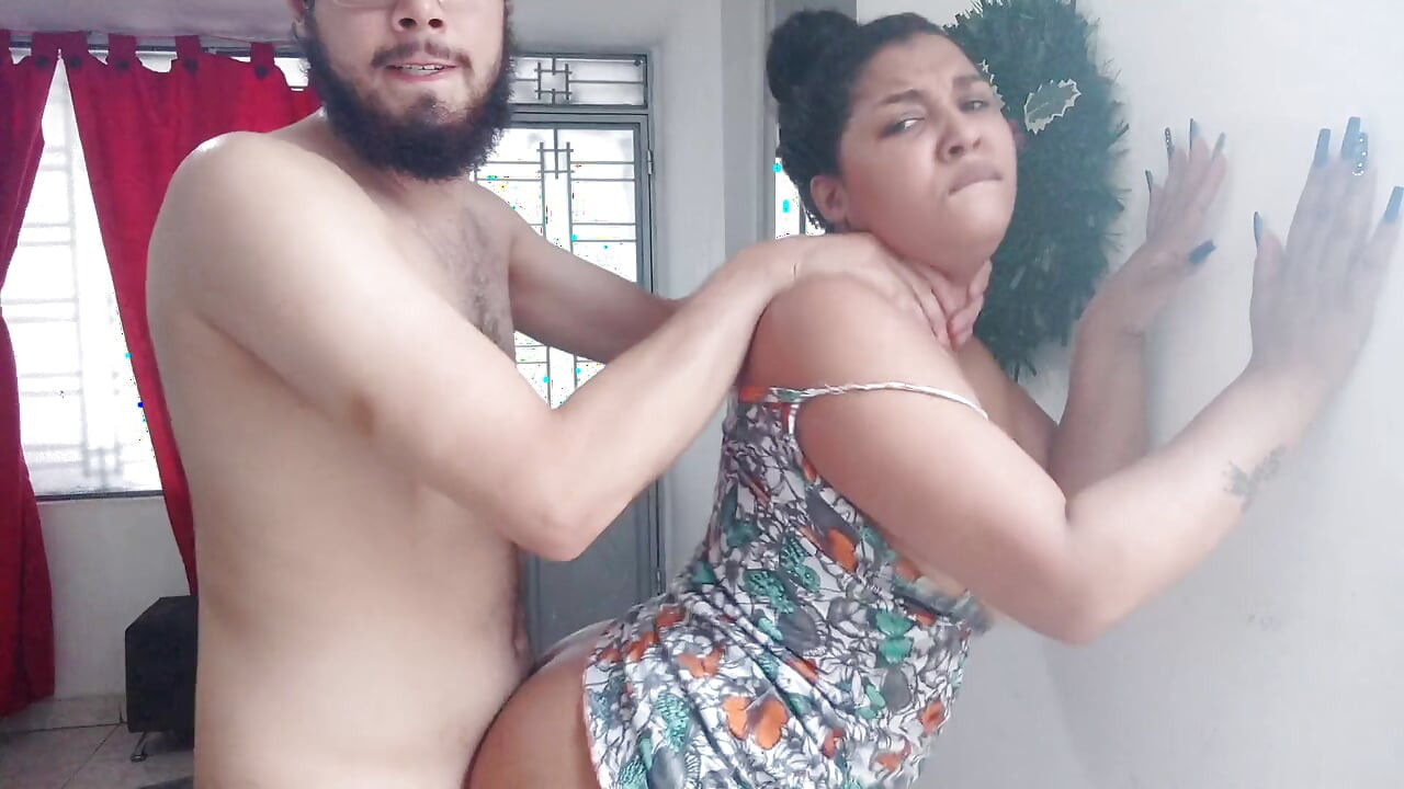 Knep naboen, der er meget lækker med en meget stor røv - del 15