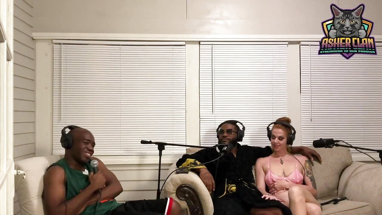 The Fox and the Hounds - Foxi Vixen Joins Mrflourish and Guys for Some Wild Adult Talk Podcast