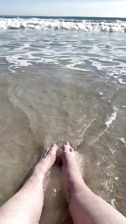 Waves Crashing on Size 16 Feet & Legs