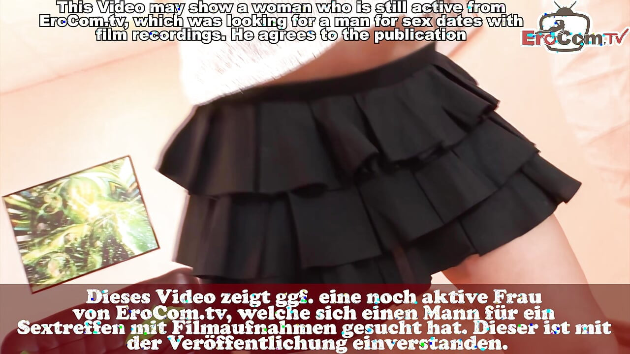 애널 섹스를 위해 후장을 여는 갈색 머리