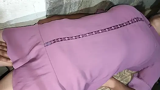 Adik tiri ngapain kamu pengen ngapain crot di memekku untuk pertama kalinya di video tamil india x