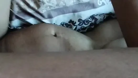 Aku meremas toket besar ibu tiriku