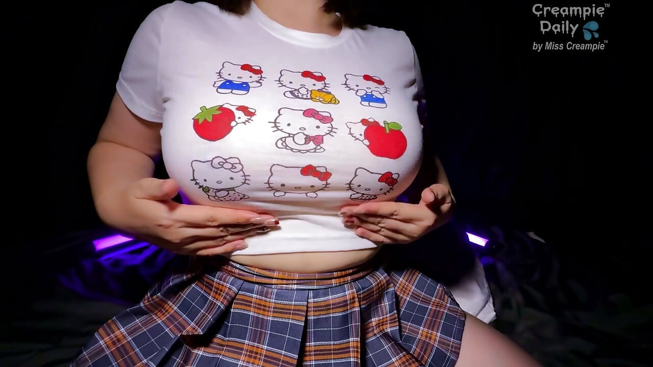 Creampie de Buceta e Peitos Asiáticos.