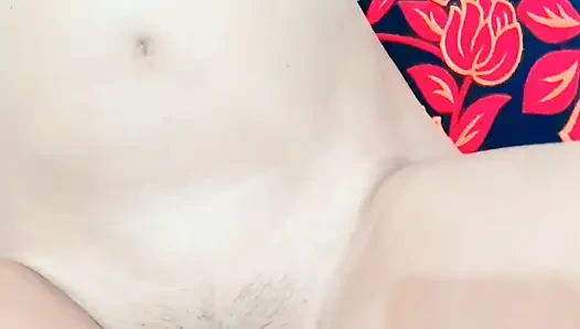 Gadis desi India disetubuhi oleh saudara tiri dalam hardcore dan menikmati suara