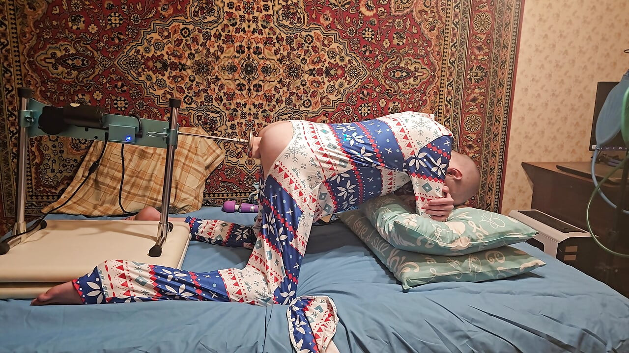 Sasha Earth Crossdresser homemade amateur anal Fucking Machine