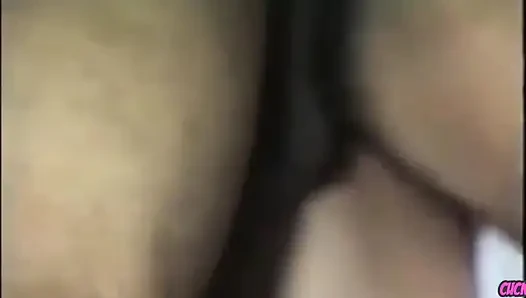 Tante seksi selingkuh sama pria lain atas ijin suami. Aku dan teman-temanku suka banget dientot habis-habisan sama besar