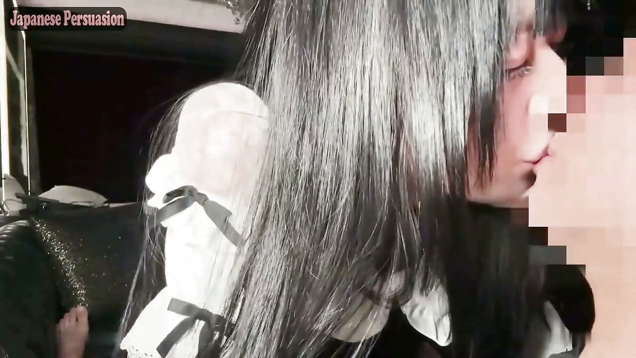 Przytłoczona cafe girl - intensywne orgazmy kończą się niechlujnym creampie