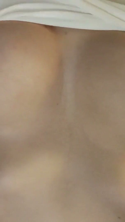穿着露脐上衣的瑜伽课程后，人妻把我抽插了 | 短片 1