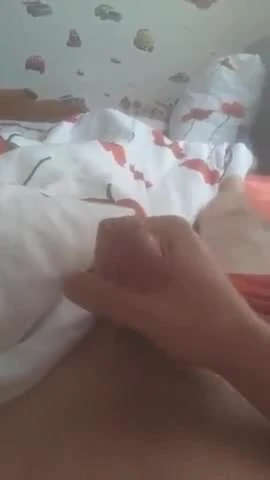 geil wichsen nach der Schule
