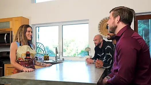 Türkiye piçleri: tatil grup seks filmi