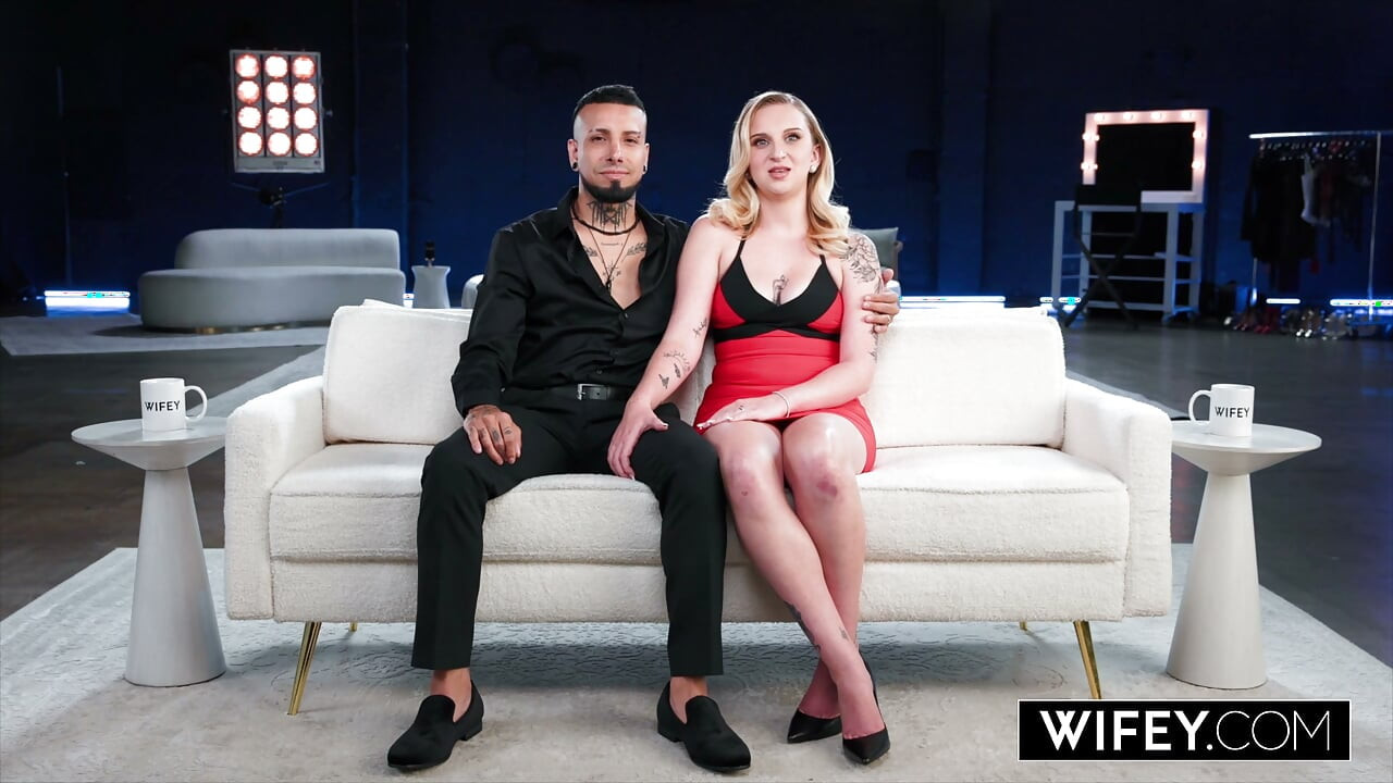 ŻONKA Dobra Dziewczynka Hotwife Ayla Dostaje Rżnięcie od BBC, Jej Mąż Ogląda!
