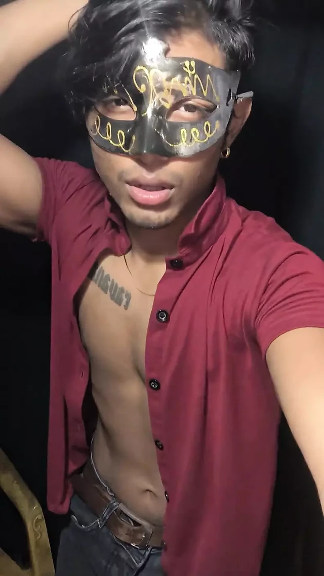 Strip and Cum Fitness Model