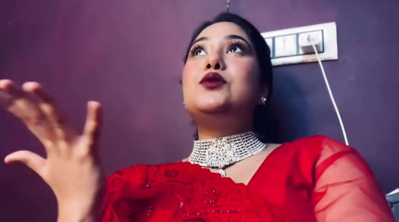 美しいインドのティーンガールが学校の彼氏とセックス クリアなヒンディー語音声