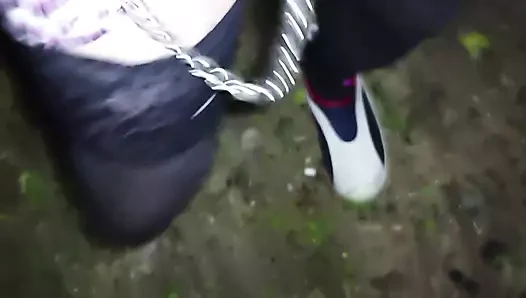 Pissar medan du går