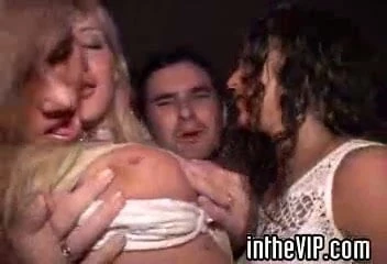 BRIANNA en FIESTA