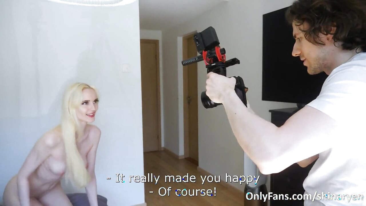 Model Fucks with Photographer for a Free Photo Shoot