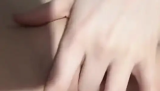 Reiben und fingern mich selbst, dehnte meine enge muschi