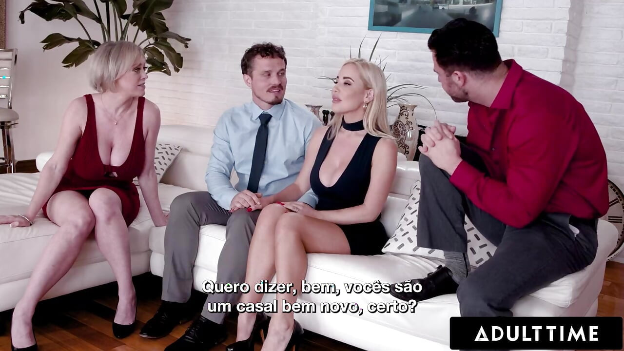 ADULT TIME - büyük memeli eş değiştirenler Savannah Bond ve Dee Williams kocalarını değiştiriyor - portekizce altyazı