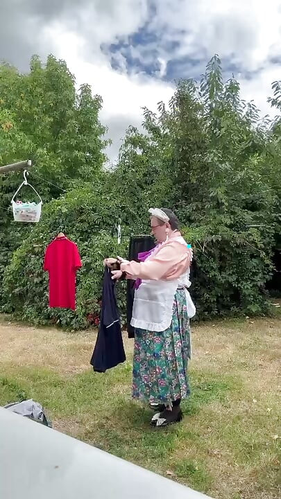 U vintage odjeći sobarice za jedan dan