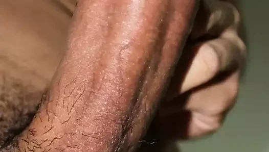 3人の男の子が義理の妹を一緒に投げつけました