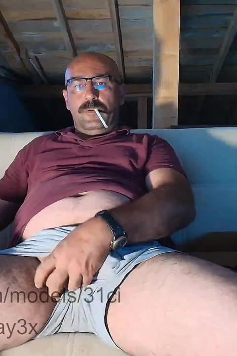 Your Efendi Was on the Air, Bitches