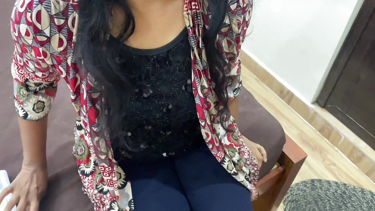 INDIANCĂ DESI BHABHI, PRIMA DATĂ CU VECINUL