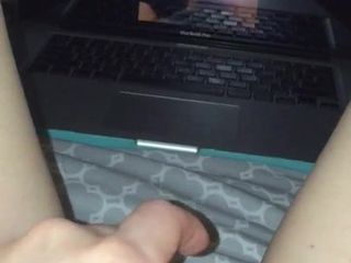 Nog een grote clitoris wrijven, reddit -gebruiker hulde haar