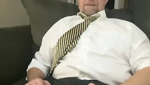 Şişmiş yarak seni boşaltıyor