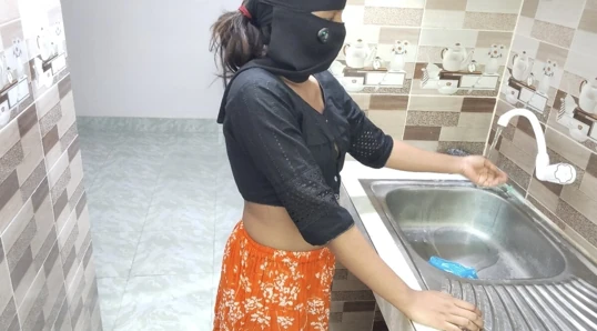 Desi bhabhi pussy fuck in the kitchen room by dever