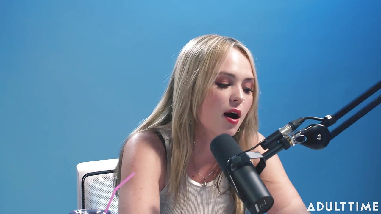 Lilly Bell: Επιδειξιομανία, Sexting, & Ενδυνάμωση: το Podcast Adult Time