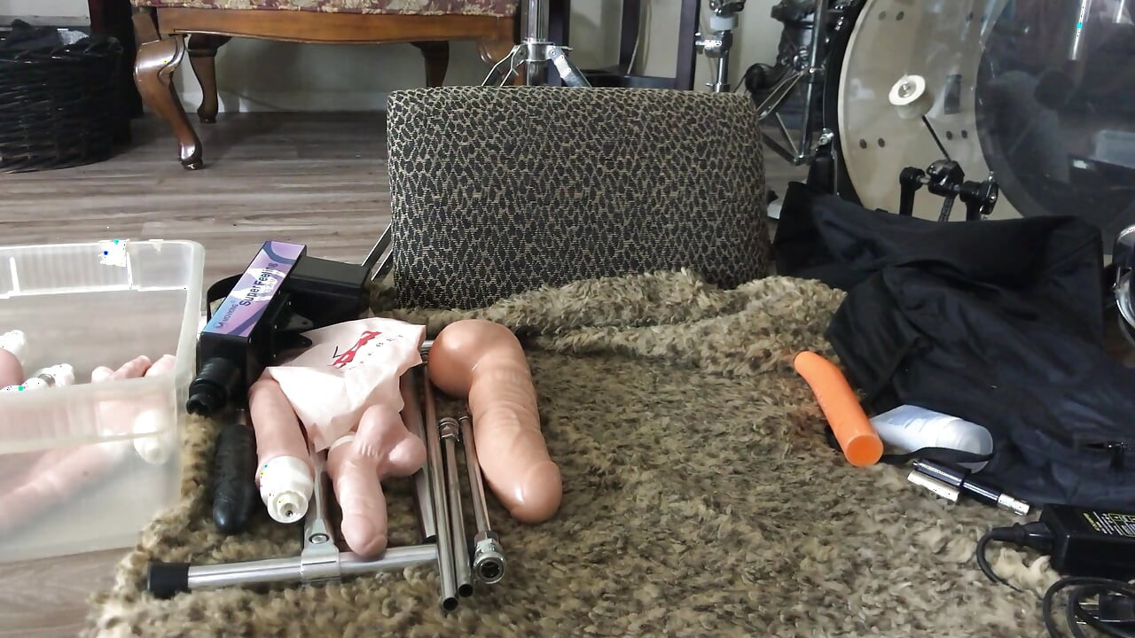 Lizzy Yum Ağustos 2022 Seks Makinesi