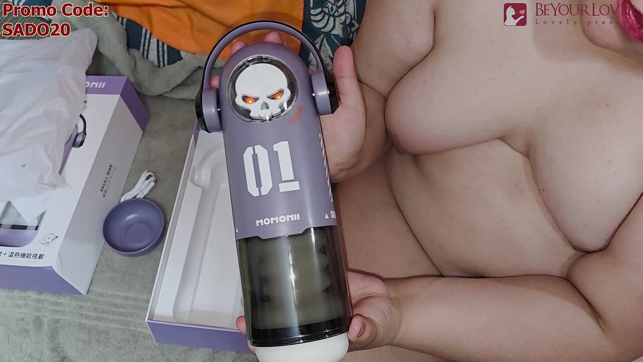 The SKULL MAN toy from BEYOURLOVER is so realistic that he cums inside while I'm sucking his balls