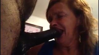 Puttana deepthroat di 65 anni