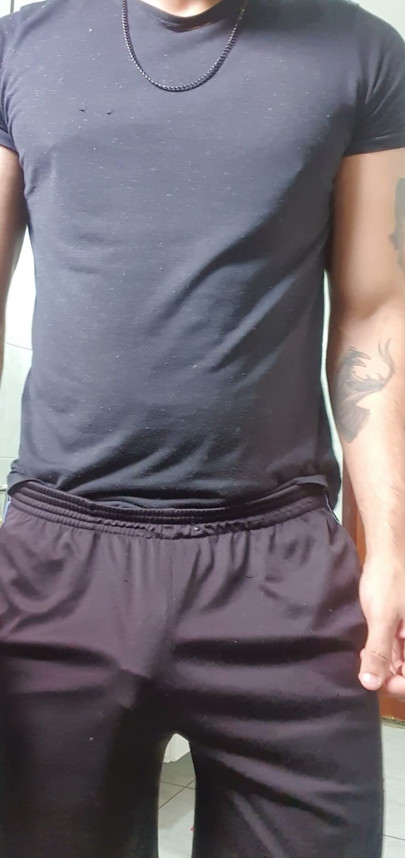 Big, gifted with a cock full of veins