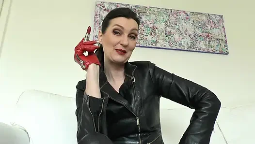 Прежде чем лечь спать, я разрисую твое тело губной помадой, леди Виктория Валенте