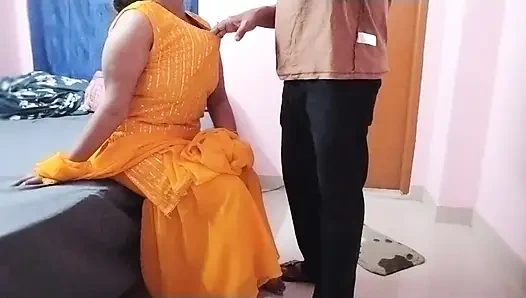 Sali'm Haldi töreni için giyindi ama yarın sınavları var. Jija'sıyla kafası karışık ve yalnız.